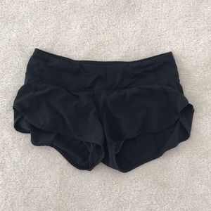 Lululemon shorts sz6